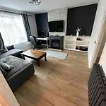 Cozy Flat Next To Southmead Hospital And Gloucester Road