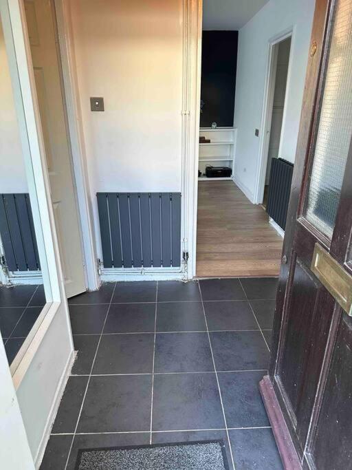 Cozy Flat Next To Southmead Hospital And Gloucester Road Apartamento